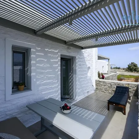 Homes * Antiparos Town