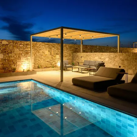 Homes Antiparos Town