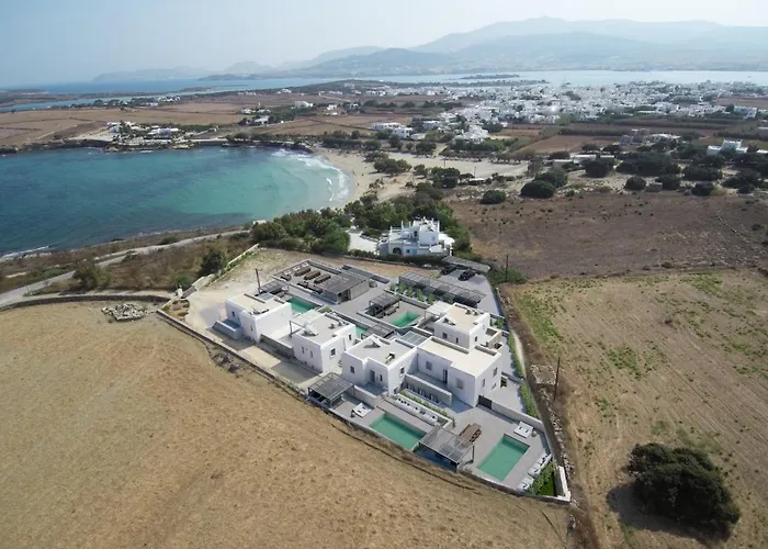 Homes Antiparos Town