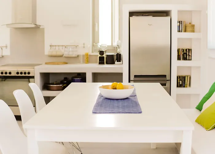 Homes Antiparos Town